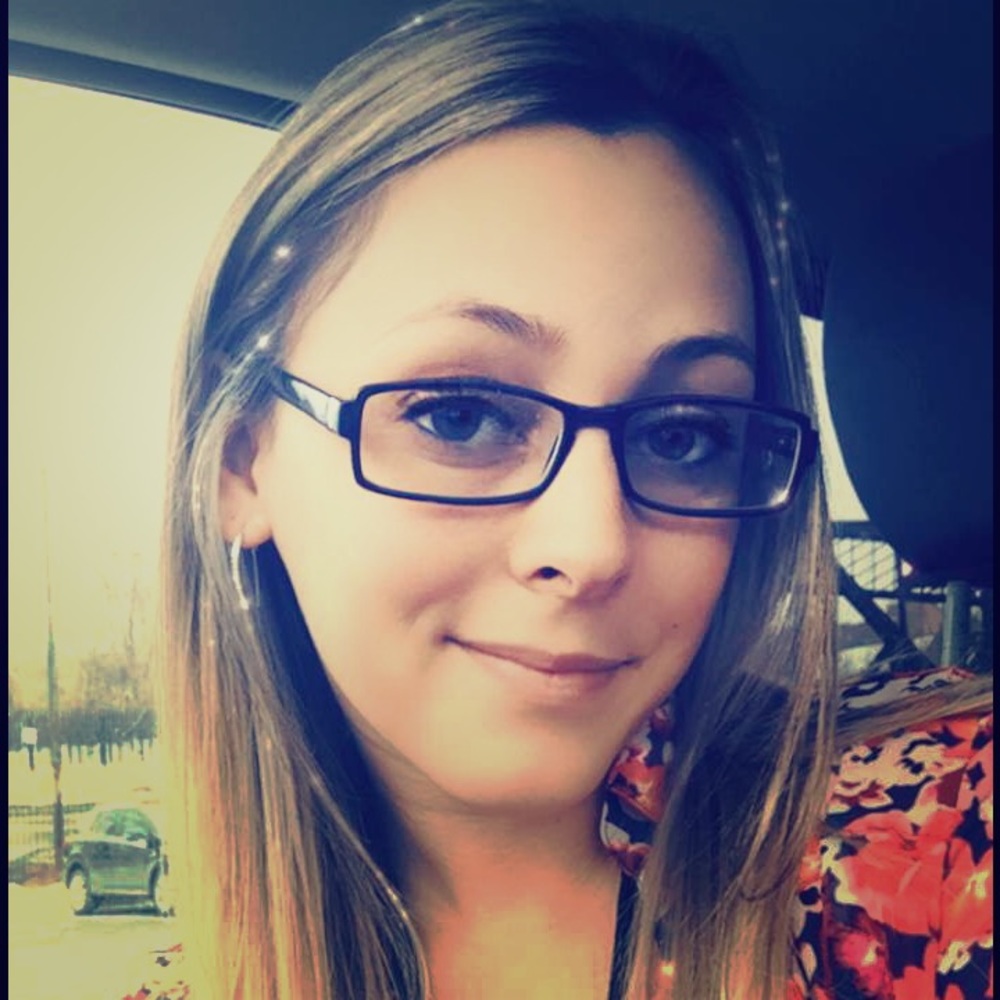 Meet your Posher, Ashley